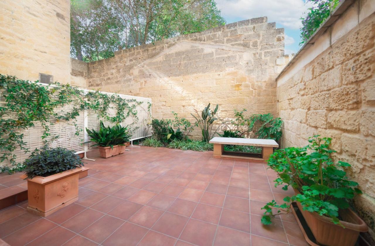 Il Cortile Delle Esperidi Leilighet Lecce Eksteriør bilde