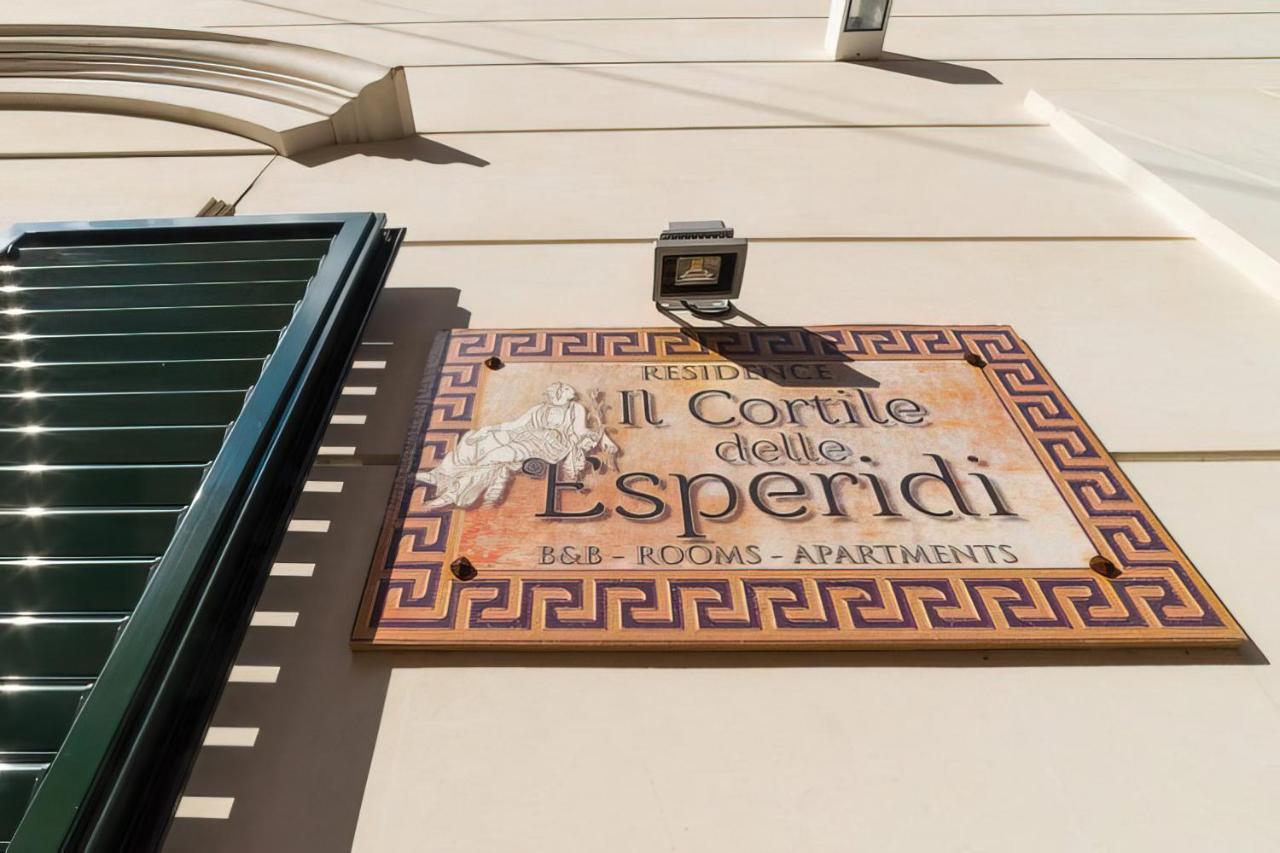 Il Cortile Delle Esperidi Leilighet Lecce Eksteriør bilde